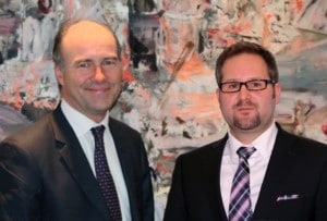 Bronek Masojada, CEO des Spezialversicherers Hiscox und Ralph Günther, Geschäftsführer der exali GmbH (von links)