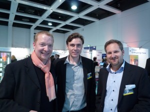Augsburger unter sich auf der IT Profits: WebTV-Experte Oliver Foitzik mit dem Team von exali, Philipp Locher und Geschäftsführer Ralph Günther (von links).